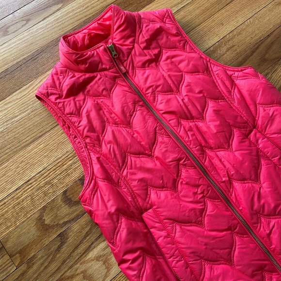 Vineyard Vines Ladies Pink Puffer Vest Size Small - Picture 2 of 7